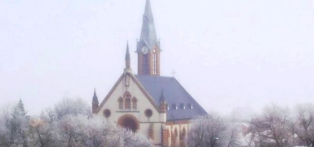 Kulturális séta a nemes borok és művészetek városában Kulturális séta a nemes borok és művészetek városában